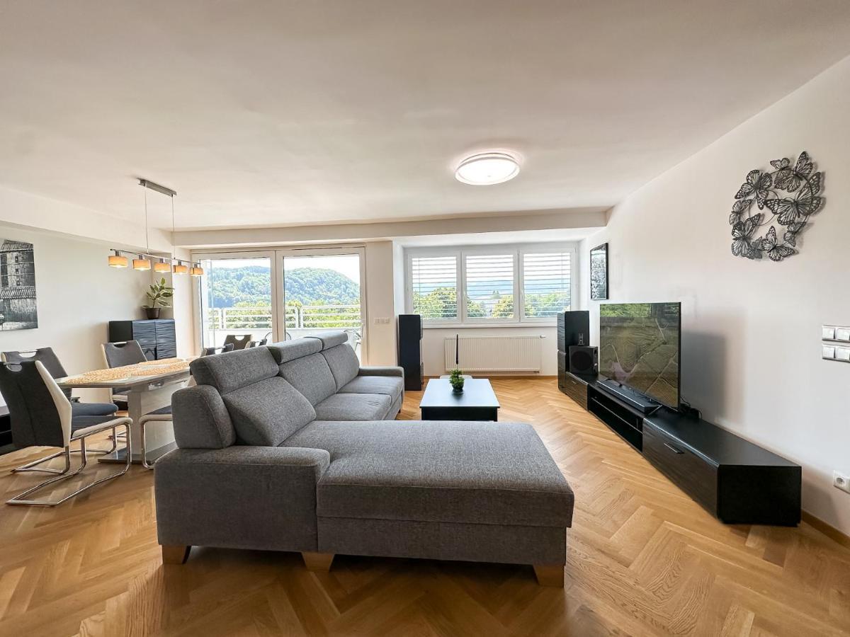 Lux Residence, A/C, Vip Parking, City View Banská Bystrica Exterior foto